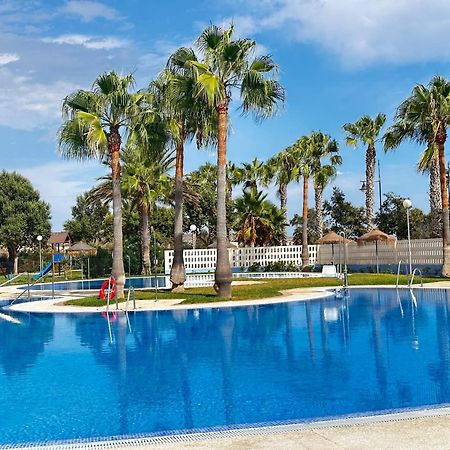 אלמרימר Luxurious Spacious Three Bedroom Apartment On Beachfront מראה חיצוני תמונה