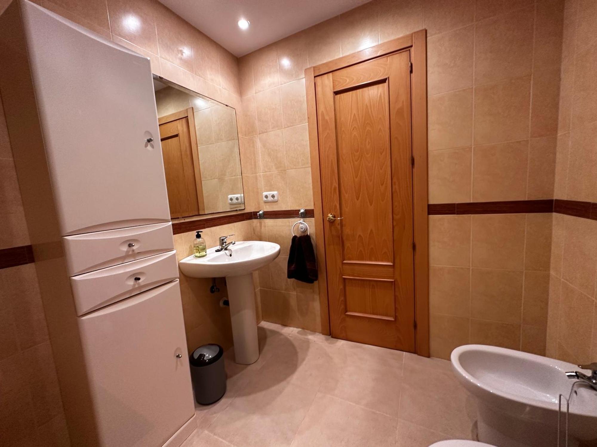 אלמרימר Luxurious Spacious Three Bedroom Apartment On Beachfront מראה חיצוני תמונה