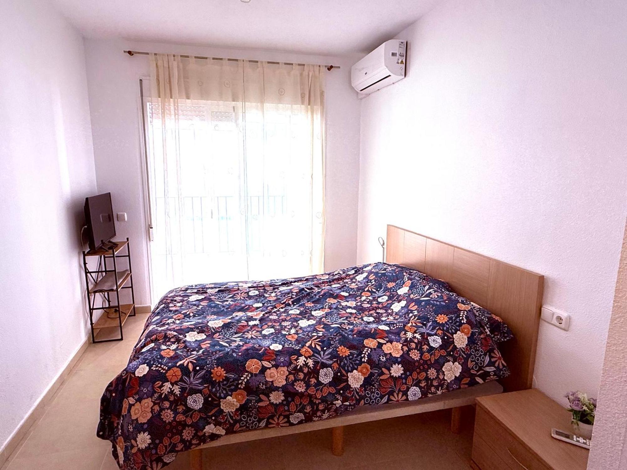 אלמרימר Luxurious Spacious Three Bedroom Apartment On Beachfront מראה חיצוני תמונה