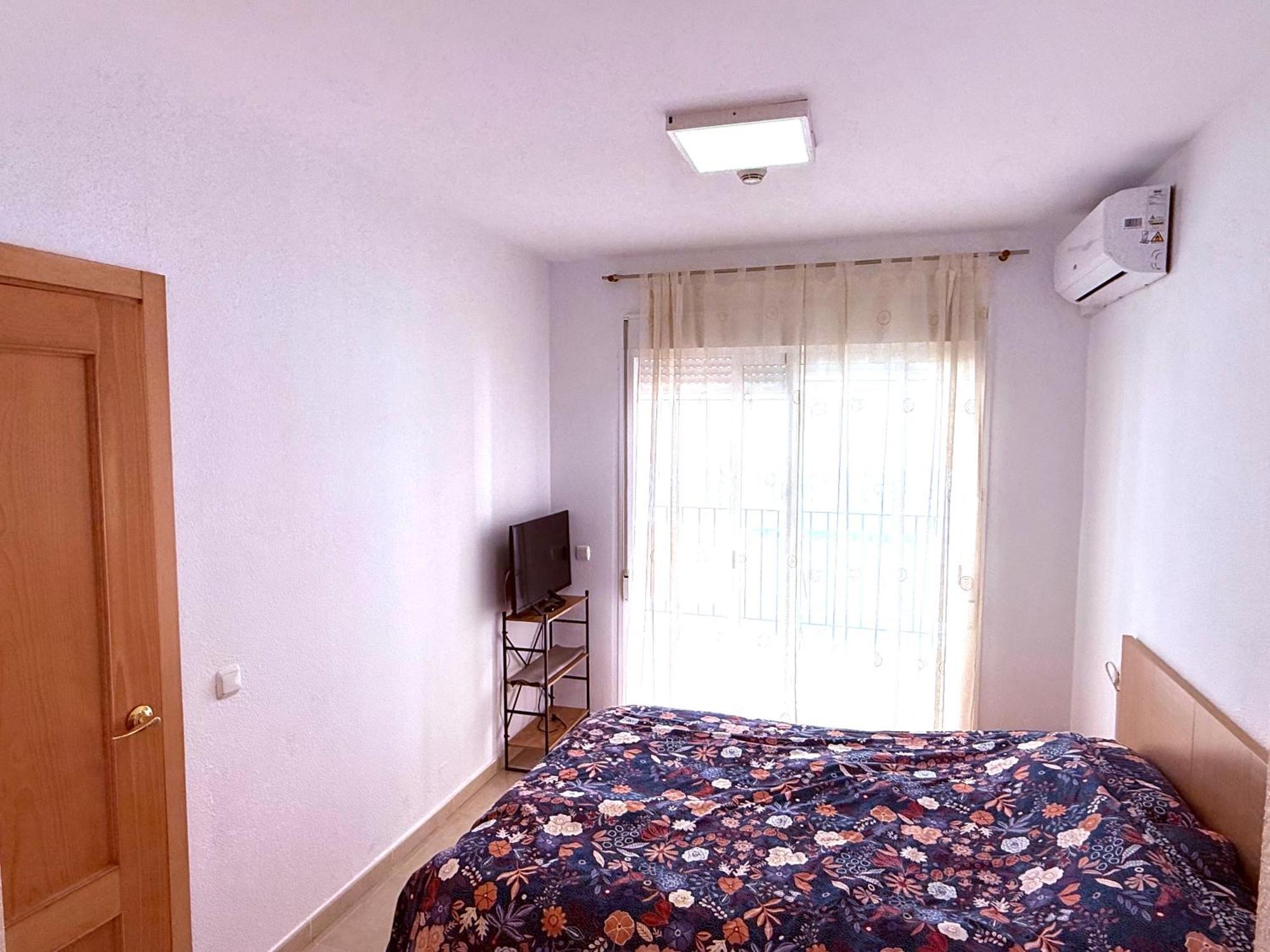 אלמרימר Luxurious Spacious Three Bedroom Apartment On Beachfront מראה חיצוני תמונה